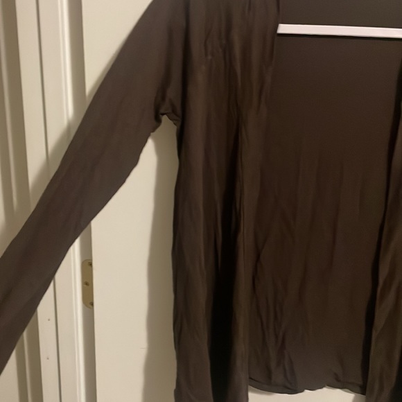 3/$15💛 Express Cardigan - Picture 3 of 3